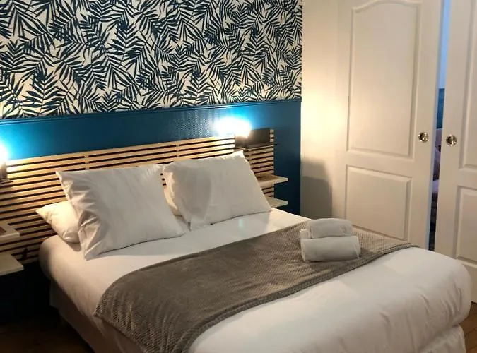 Le Grand Royal, 2 De Charme, Place Royale Appartement *